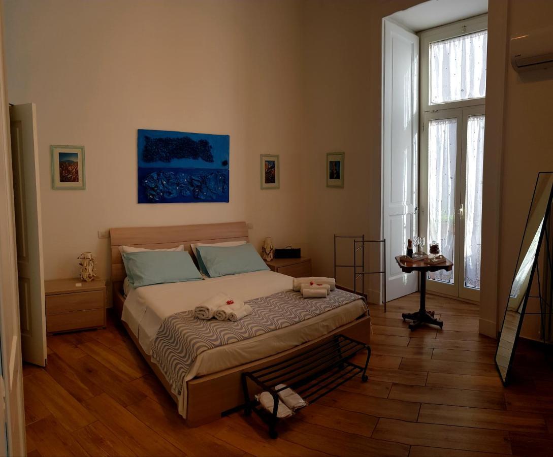 Bed and Breakfast Lo Specchio Dei Papiri Neapol Zewnętrze zdjęcie